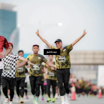 Runner Photo 6693500