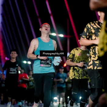 Runner Photo 6693503