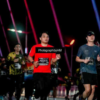 Runner Photo 6693527