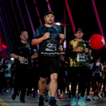 Runner Photo 6693550