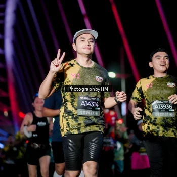Runner Photo 6693598