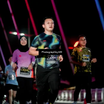 Runner Photo 6693695