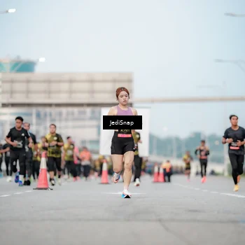Runner Photo 6693722