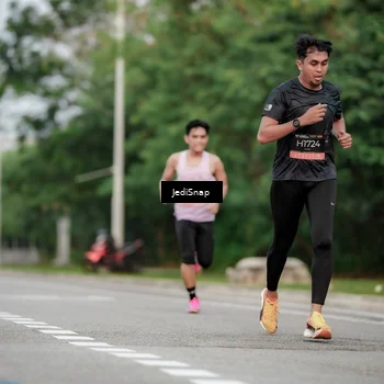 Runner Photo 6693752