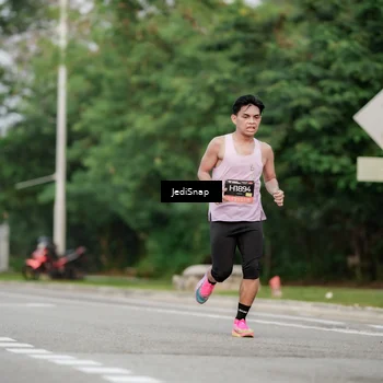 Runner Photo 6693827