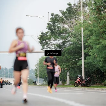 Runner Photo 6694005