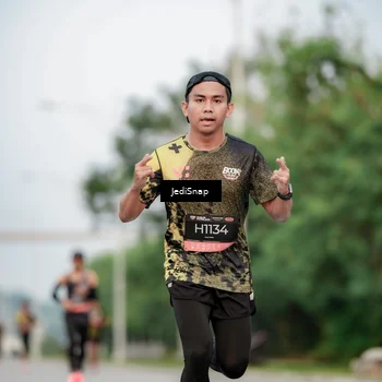 Runner Photo 6694013