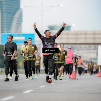 Runner Photo 6694057