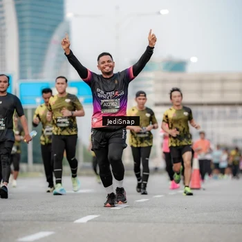 Runner Photo 6694110