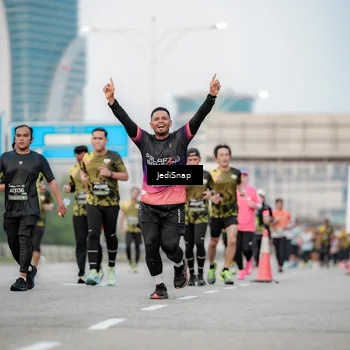 Runner Photo 6694139