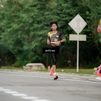 Runner Photo 6694238
