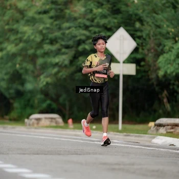 Runner Photo 6694276