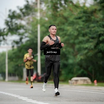 Runner Photo 6694316
