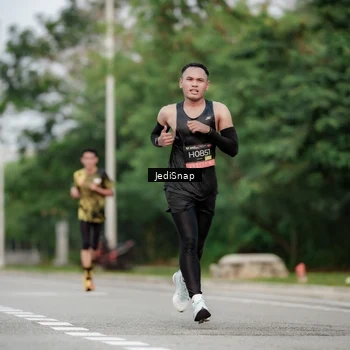 Runner Photo 6694374