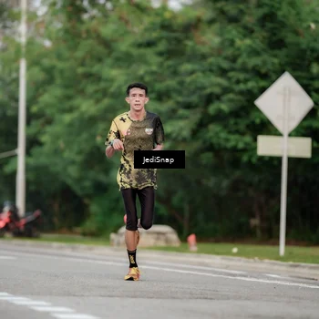 Runner Photo 6694404