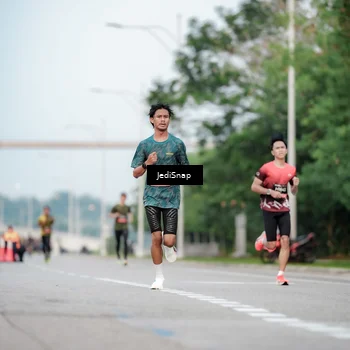 Runner Photo 6694770