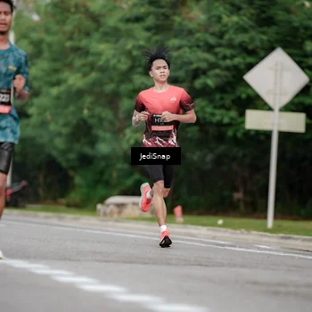 Runner Photo 6694894