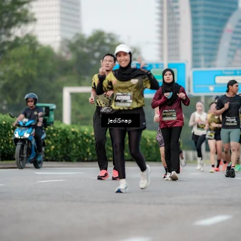 Runner Photo 6695060
