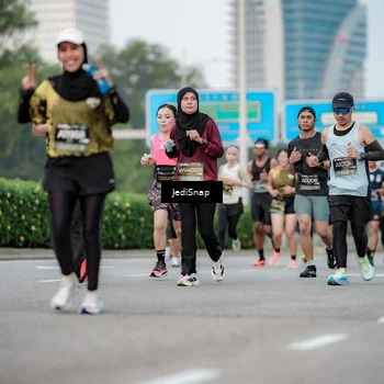 Runner Photo 6695077