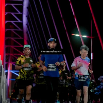 Runner Photo 6695172
