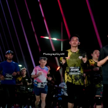 Runner Photo 6695173