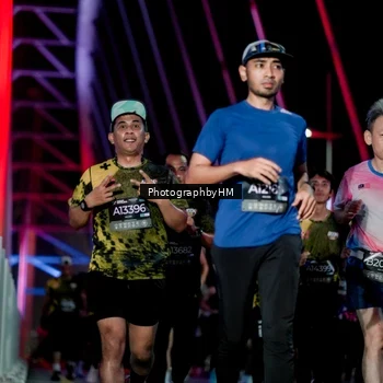 Runner Photo 6695206