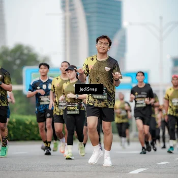 Runner Photo 6695236