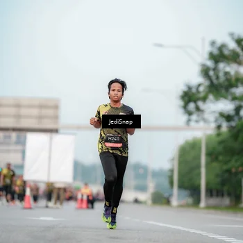 Runner Photo 6695256