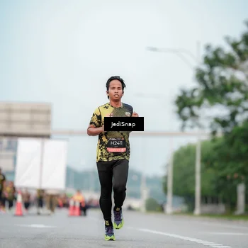 Runner Photo 6695340