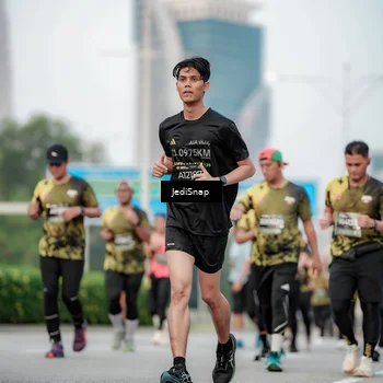 Runner Photo 6695414