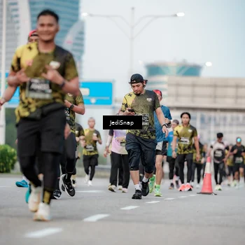 Runner Photo 6695475