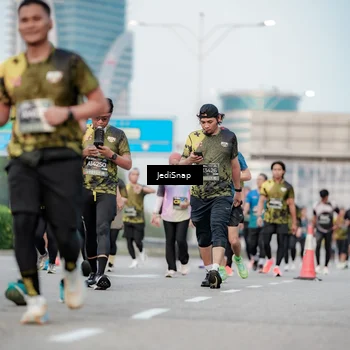 Runner Photo 6695526