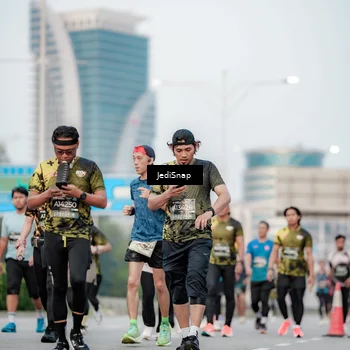 Runner Photo 6695567
