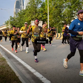Runner Photo 6695604