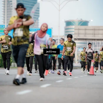 Runner Photo 6695614