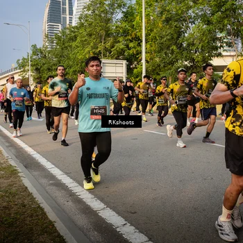 Runner Photo 6695689