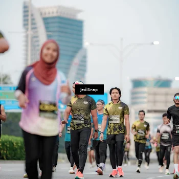 Runner Photo 6695698