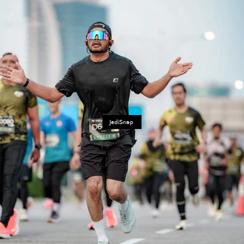 Runner Photo 6695835