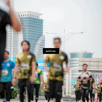 Runner Photo 6695844