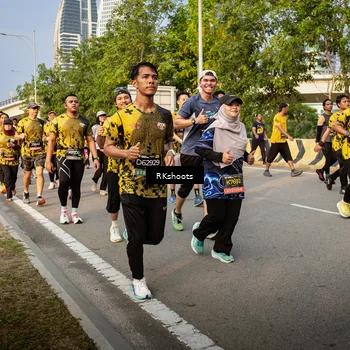 Runner Photo 6695900