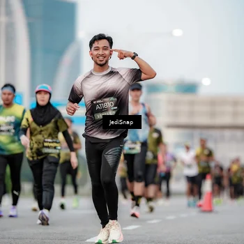 Runner Photo 6695932