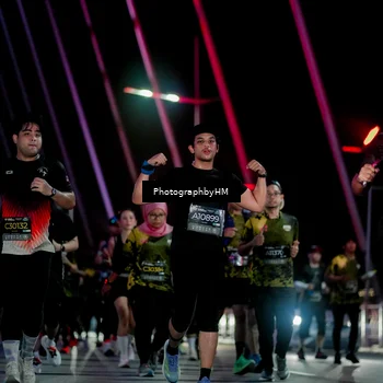 Runner Photo 6695944