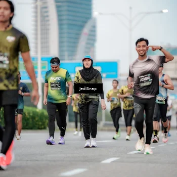 Runner Photo 6695981