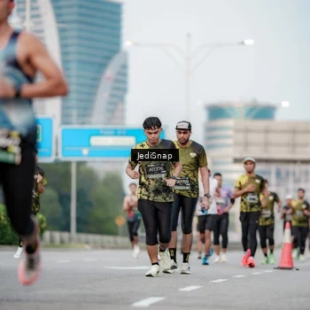 Runner Photo 6696028
