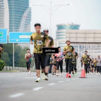 Runner Photo 6696055