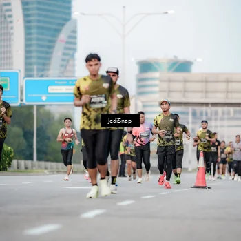 Runner Photo 6696059