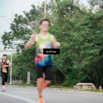 Runner Photo 6696074