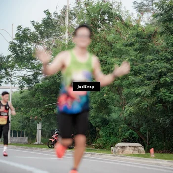 Runner Photo 6696116