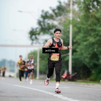 Runner Photo 6696154