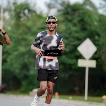 Runner Photo 6696314